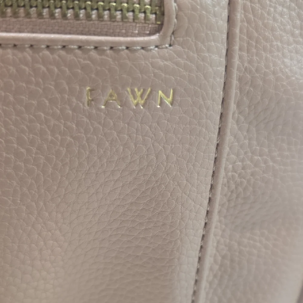 🌸 FAWN BACKPACK & MESSERGER DIAPER BAG